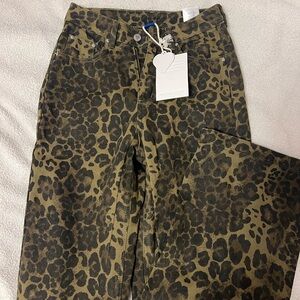 Leopard print jeans!